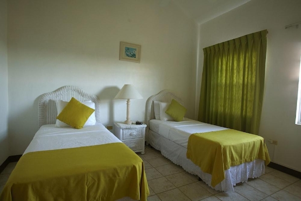 Royal Palms Hotel (Long Bay Village)